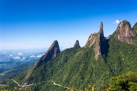 ¡Sumérgete en la Historia y la Naturaleza: Explora el Parque Nacional da Serra dos Órgãos!